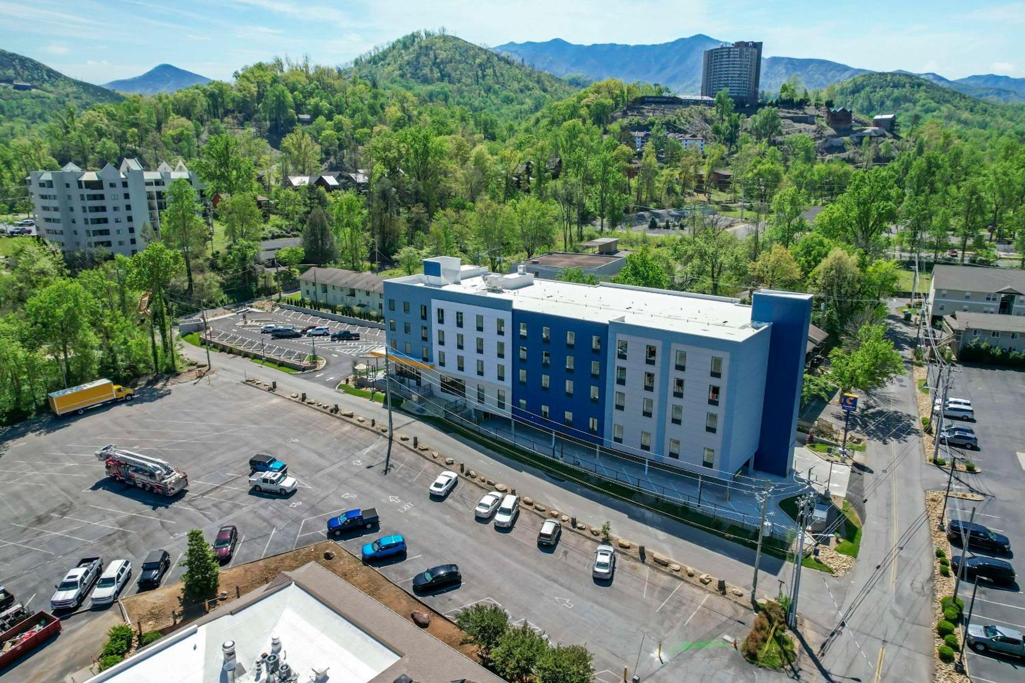 Comfort Suites Gatlinburg Downtown-Convention Center Exterior foto